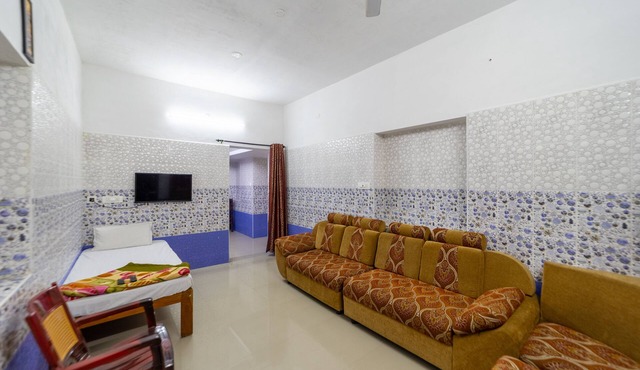 Sri Nandha Luxury Comforts