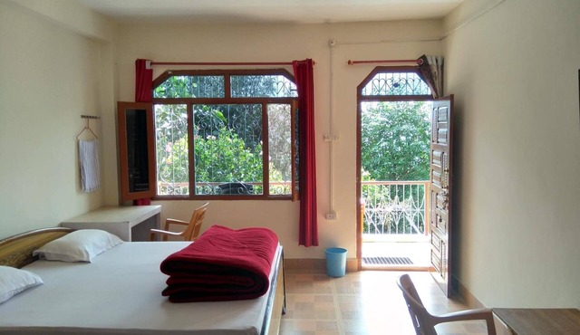 StayApart - Maa Anadmayee Guest House