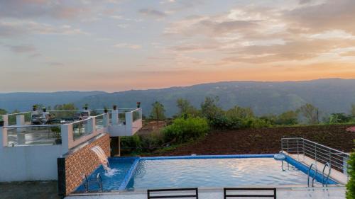 Strawberry King Resort