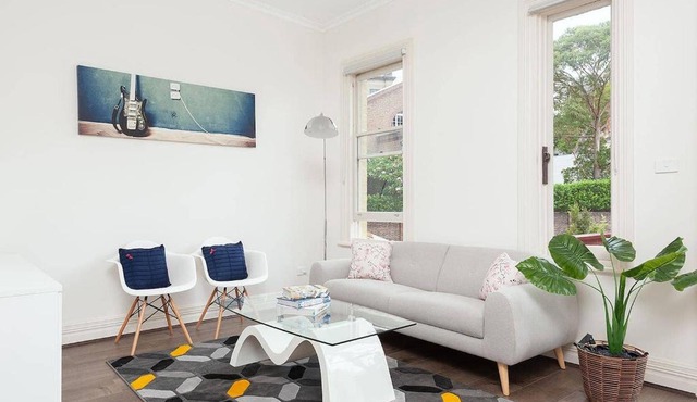 STUNNING SYDNEY HOME 8