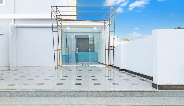 Suite FTL Kompally Property
