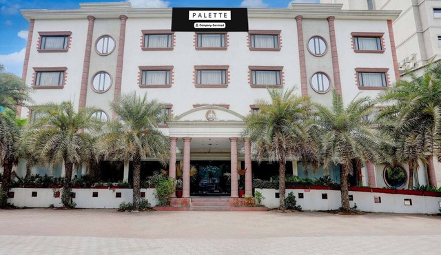 SuiteLa Casa Inn