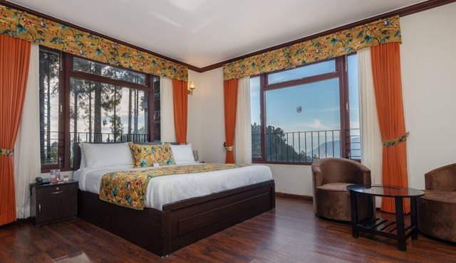 Summit Sherpa Mountain Inn