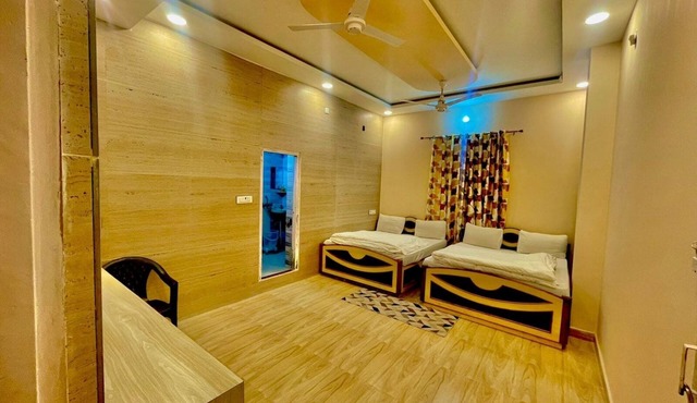 Sunrise Hotel & Restaurant