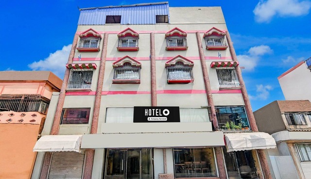 Super Townhouse Kaikhali Near Airport
