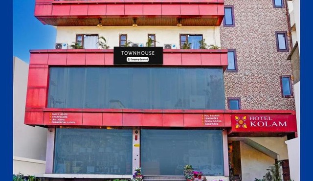 Super Townhouse Prince Chowk Near Railway Station Formerly Hotel Kolam