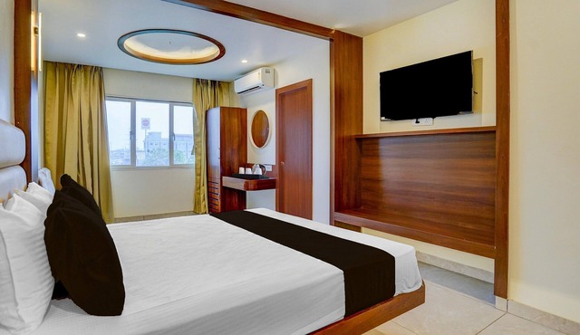 Super Townhouse Zero Mile Gandhi Setu