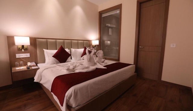 Sure Stay Hotel By Best Western Lucknow