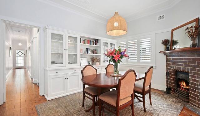 Sydney North Serene Retreat - Comfort | Ease | Street Parking