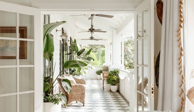 TAMARIND by Palm Beach Holiday Rentals