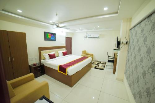 The EMBASSY HOTEL