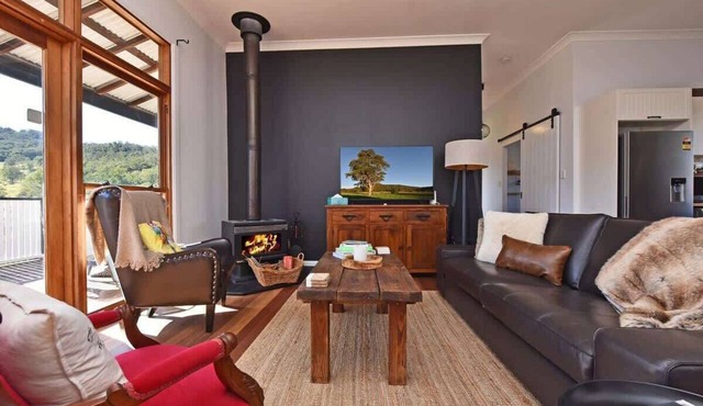 The Glass Ceiling 360 degree Mount View Hideaway