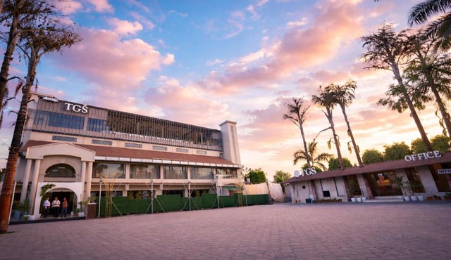 The Grand Suncity Hotel & Resort