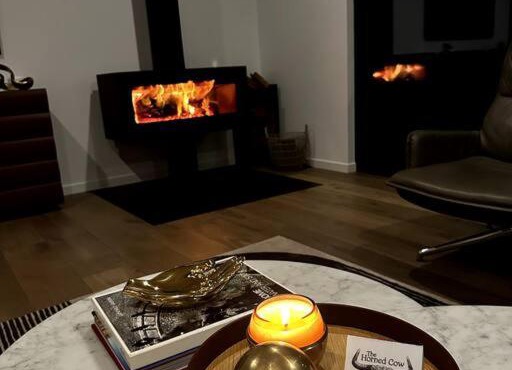 The Horned Cow - award winning luxe semi-rural house 10mins from Orange