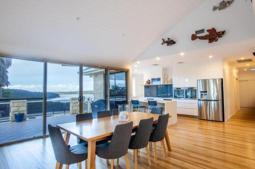 The Peninsula in Broadwater