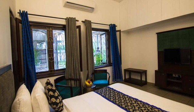 The Ten Suites
