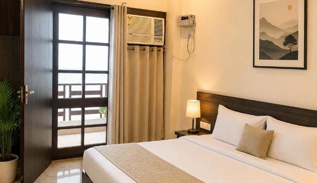 "The White Casa"- Sector 39 Near Medanta Medicity
