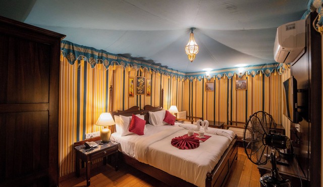 Theharav Resort