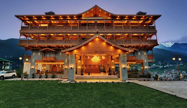 Tiaraa Hotels & Resorts - A Luxury Resort Manali