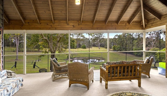 TOP RATED - great reviews -'Ann's Coastal Chalet'