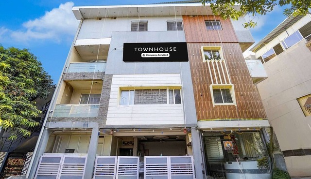 Townhouse Shri Mahakaleshwar Jyotirlinga Ujjain