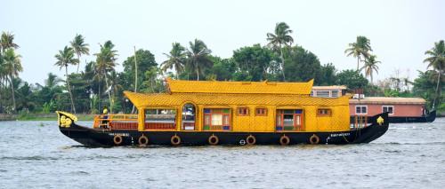 Traditional Houseboat