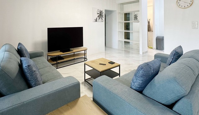 Tranquility - 2 Bedroom Apartment - Palm Cove in Palm Cove