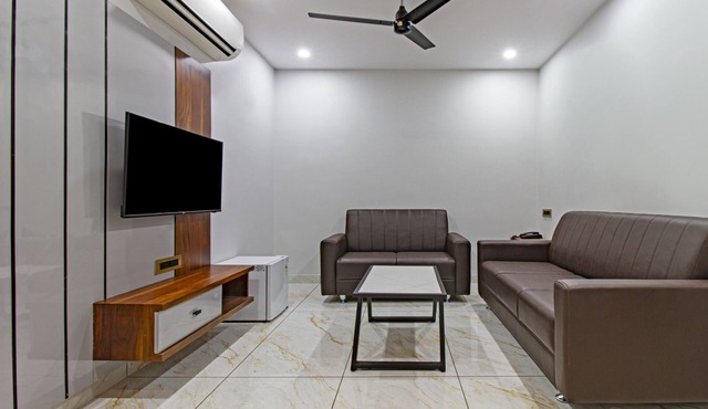 Treebo Abhi Suites, 400 M From Guntur Junction