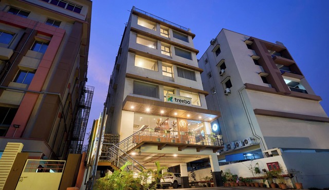 Treebo Premium PL Grand, Visakhapatnam