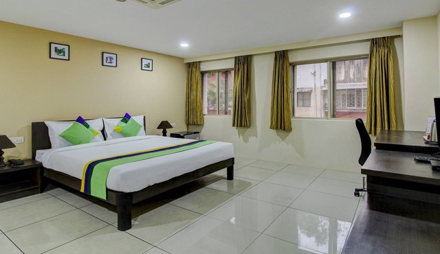 Treebo Trend La Paradise, Pune