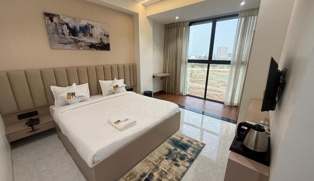 TTURA Kitchen Bar Rooftop & Rooms Pune