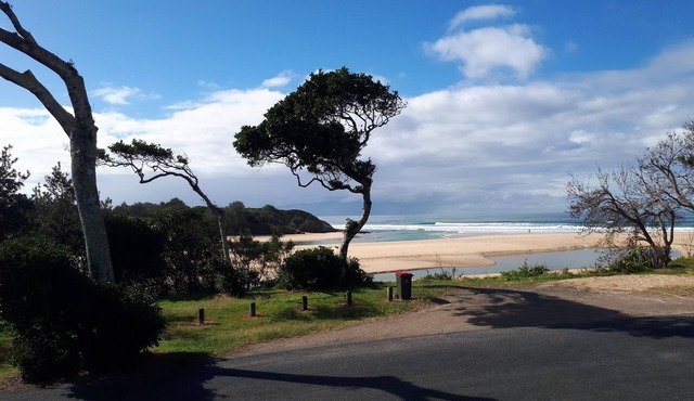 Unit 1 Seascape Apartments - Ground Floor LAKE CATHIE