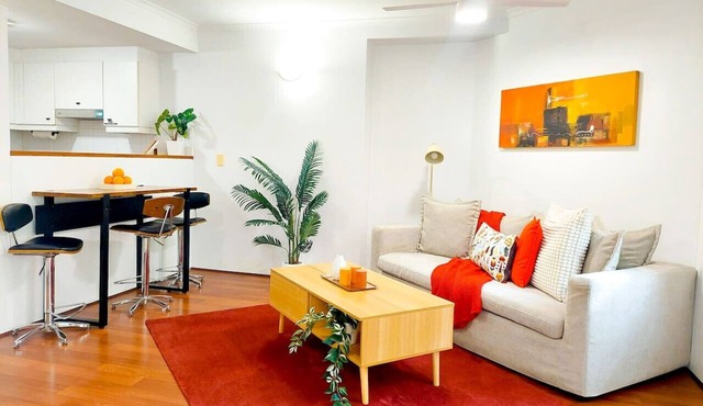 Urban Oasis Chippendale * Parking-Gym-Pool * in Chippendale