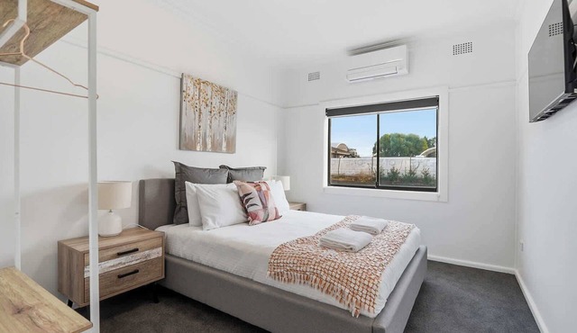 Vale Road Studio One | 5 Mins to CBD