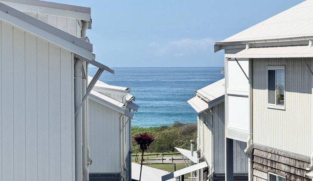 Villa Oceania at Caves Beach Villas