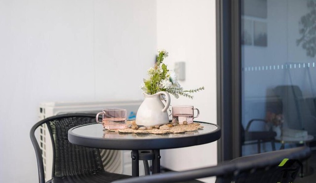 Vivid Condo 1B1B in Bankstown