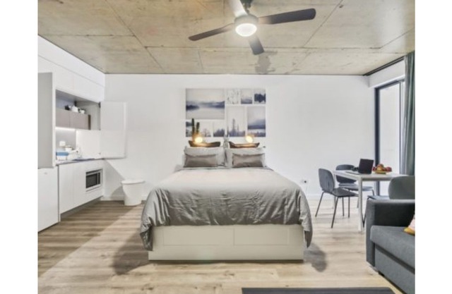 Master Room 6 Fully Furnished - Sydney Studios - Utilities Included.