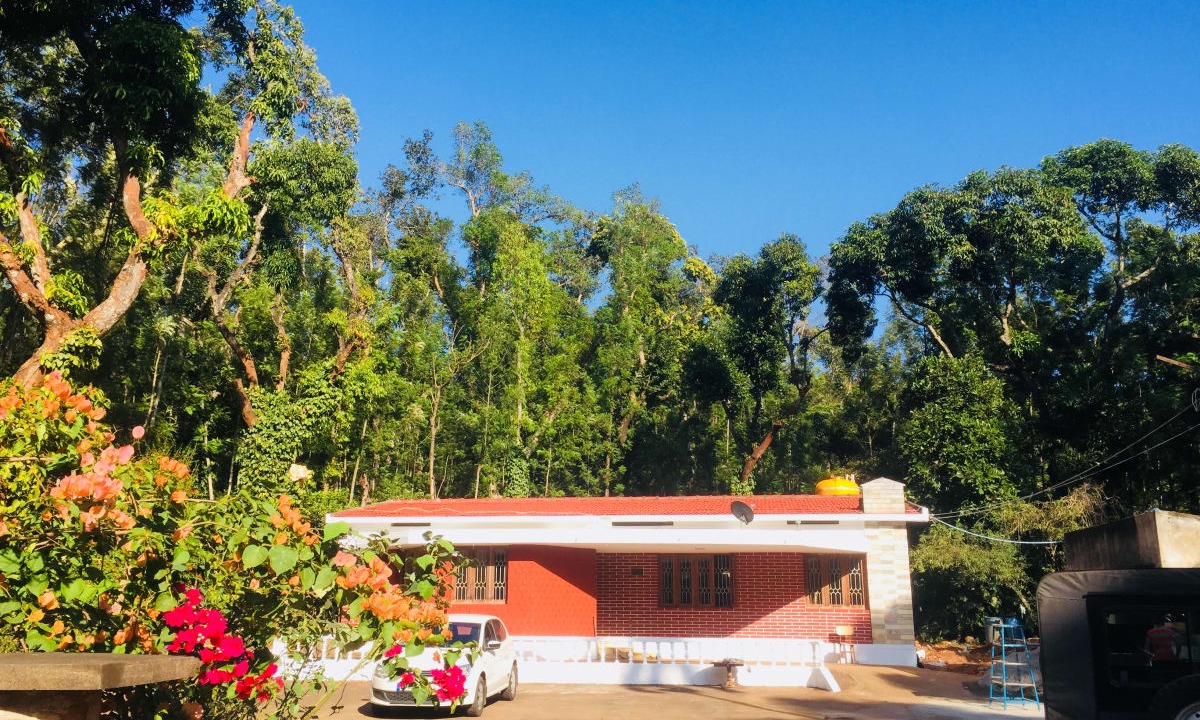 Tarikere Hotel | Athigiri Homestay