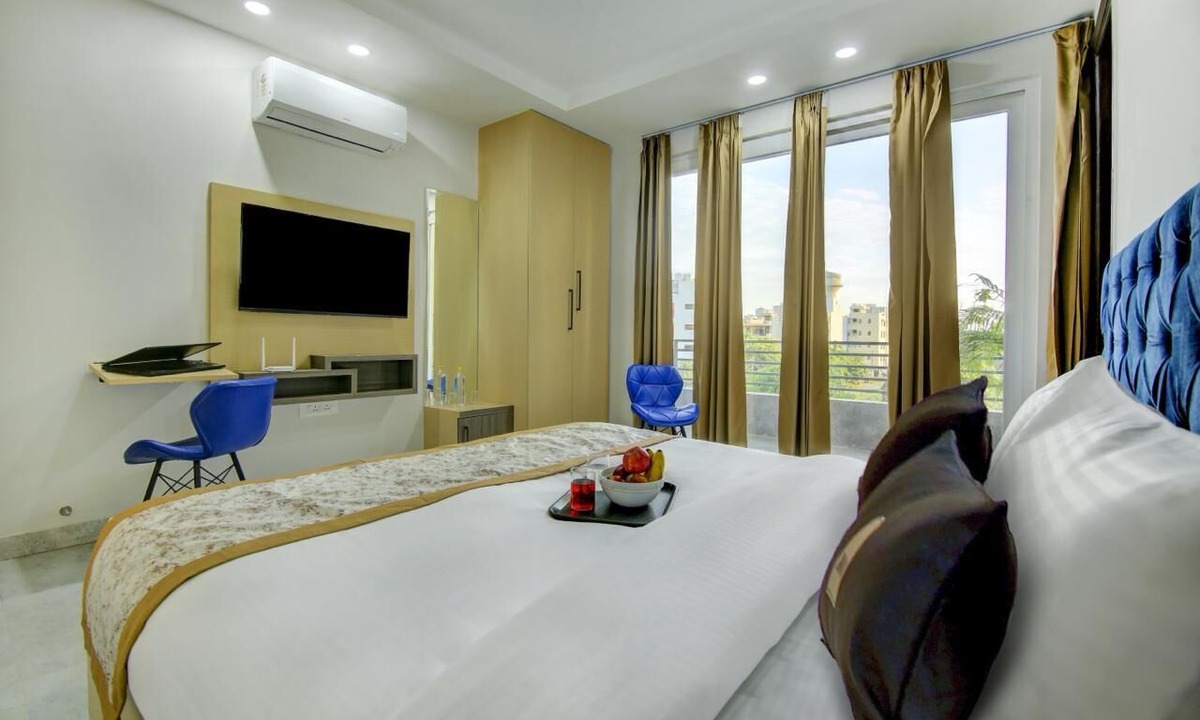 Gurugram Hotel | Reebah Inn & Suites