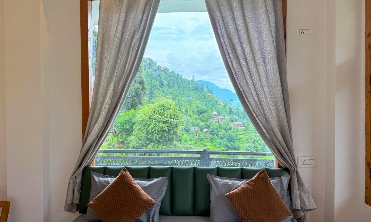 Banjar Hostel | Young Monk Hostel Jibhi