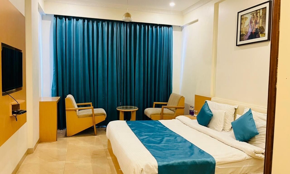 Ankleshwar Hotel | The gorbandh palace