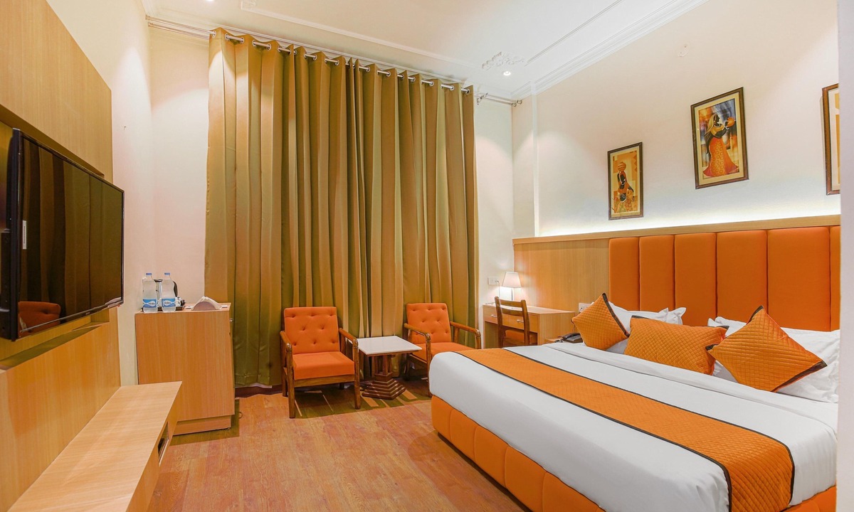 Ranjit Avenue Hotel | Hotel Ricky Intl by Sahibs Hotels