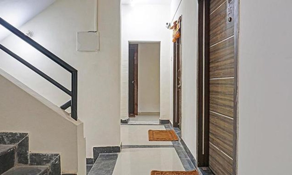 Pimpri - Chinchwad Hotel | FabExpress Star Executive