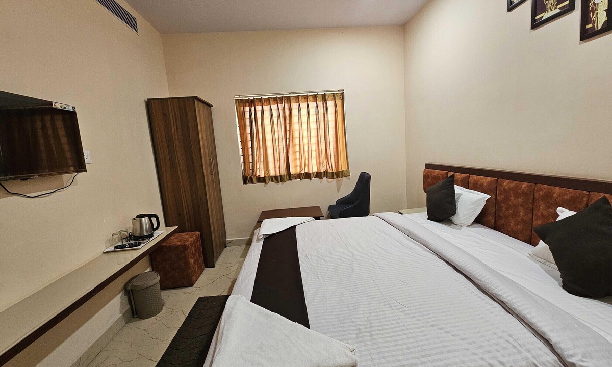 Jamshedpur House | Classic JR Royals