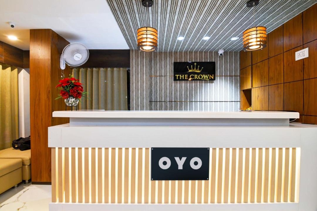 Madhyamgram Hotel | Hotel O The Crown