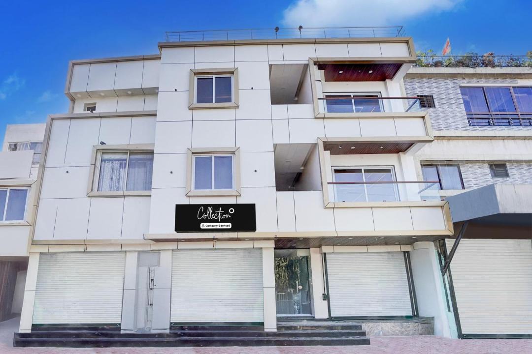 Indore Hotel | Super Collection O Ganeshpuri Indore