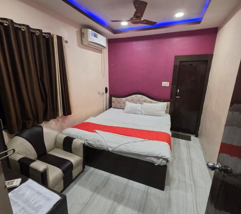 Chinar Park House | Hotel Golden Rose