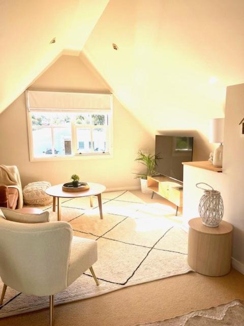 Old Bar House | Blue Pearl - Old Bar Holiday Rentals