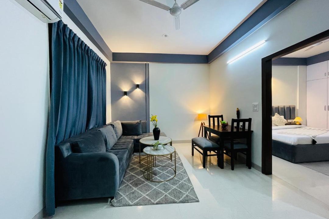 Gurugram Hotel | Serviced Apartment near Medanta by BedChambers