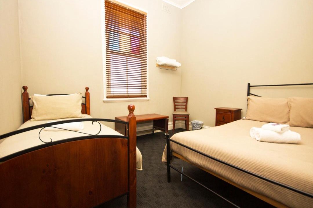 Cessnock Hotel | Peden's Hotel